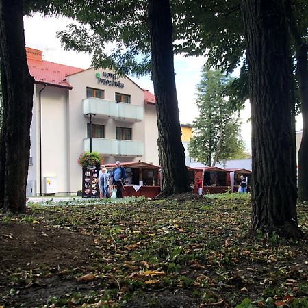 Hotel Brzozowka Busko-Zdroj Bagian luar foto