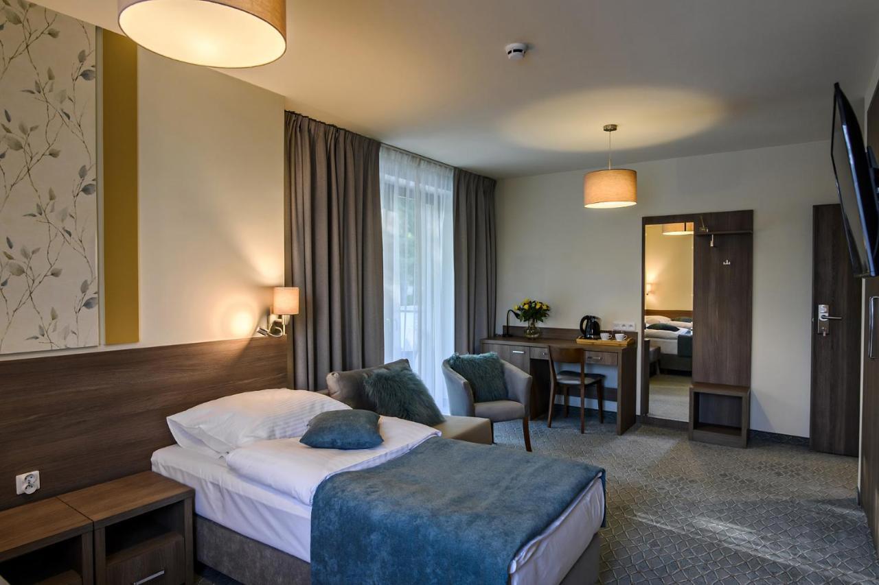 Hotel Brzozowka Busko-Zdroj Bagian luar foto