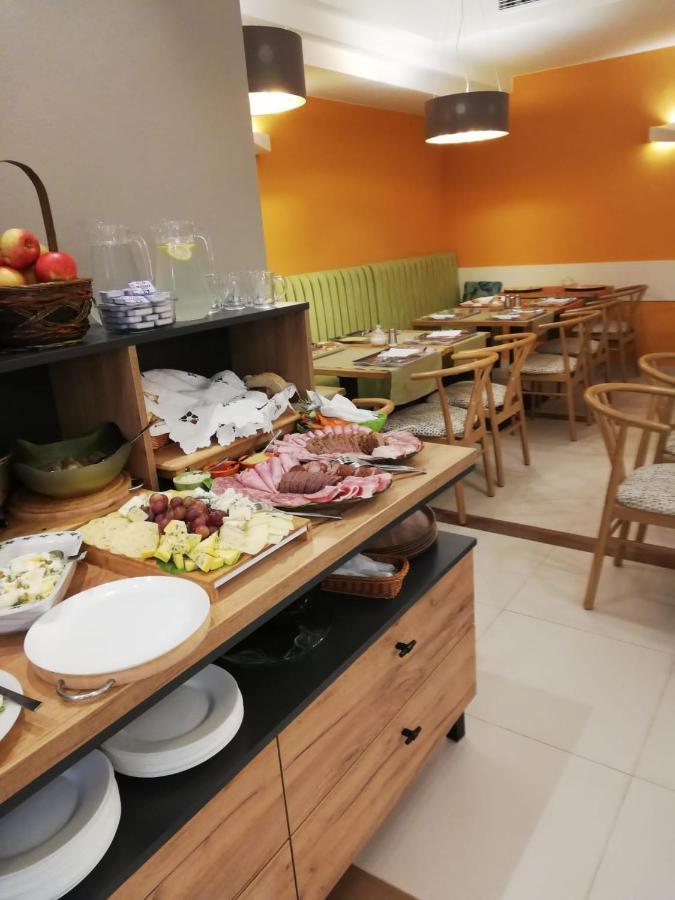 Hotel Brzozowka Busko-Zdroj Bagian luar foto